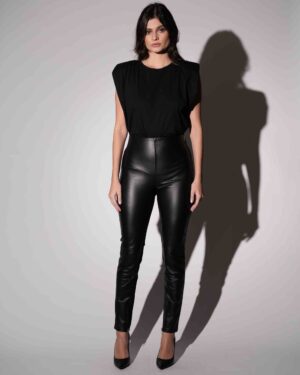 Calça Skinny Couro com elastano Preto